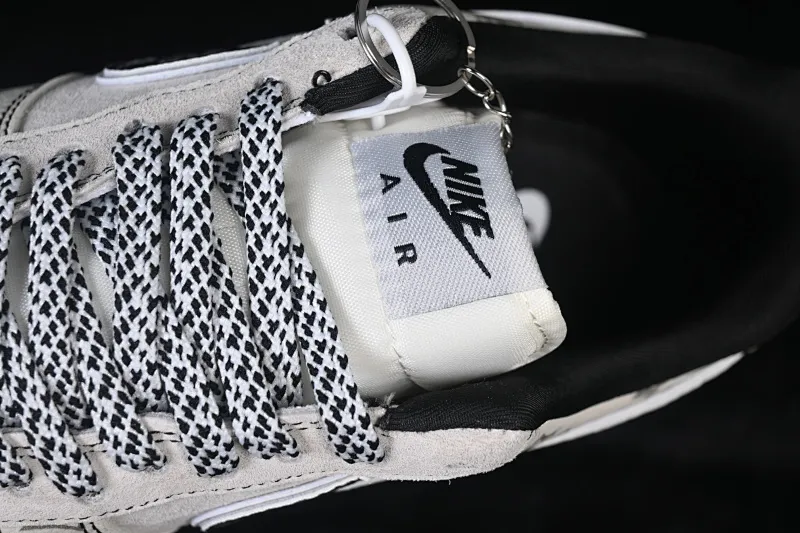 All Categories Nk Air Force 1 Air Force Series Nk Air Force 1 Low Air Force Low Nike Air Force 1'07 Low Gray and White Presbyopic Air Force One Low Casual Shoes SY1388-030